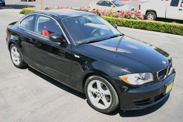 2011 BMW 1 series 2.5L SE