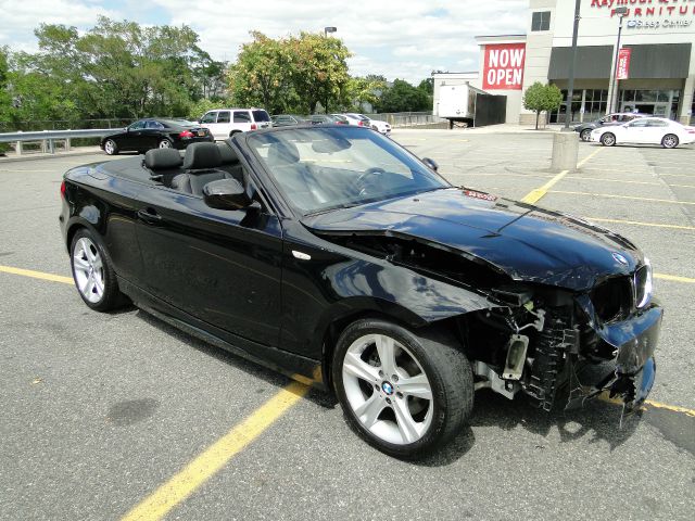 2011 BMW 1 series 2.5L SE