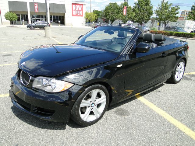 2011 BMW 1 series 2.5L SE