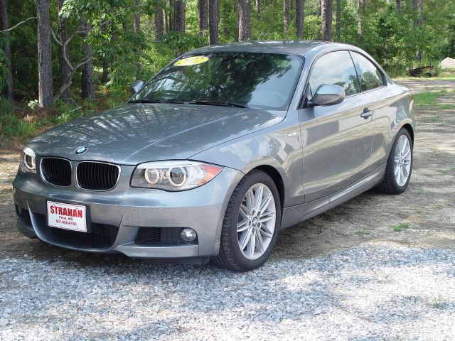 2012 BMW 1 series 2.5L SE
