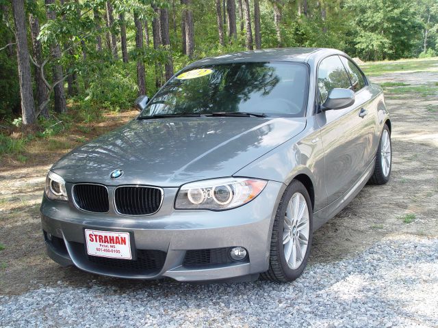 2012 BMW 1 series 2.5L SE
