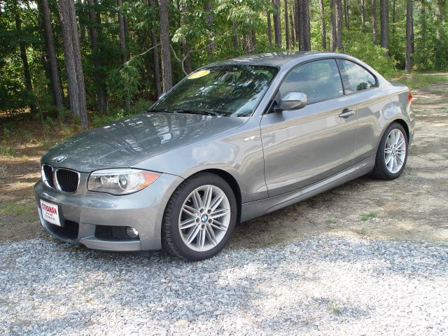 2012 BMW 1 series 2.5L SE