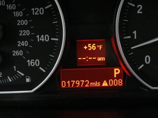 2012 BMW 1 series CREW CAB - Clean Carfax--4x4