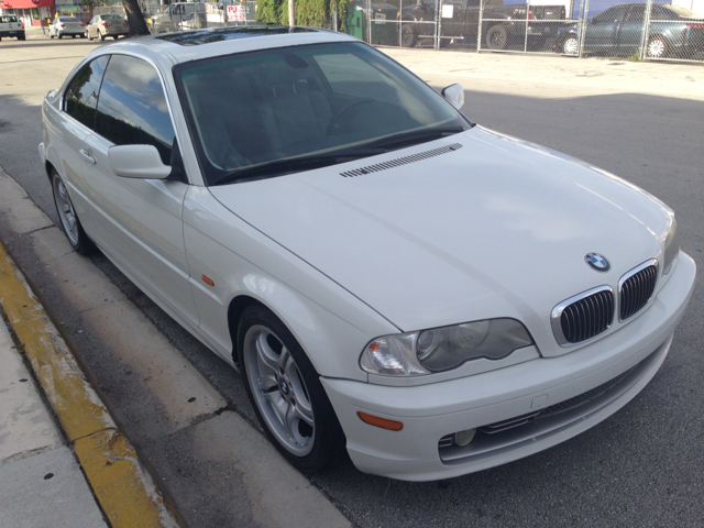 2001 BMW 3-Series Lariat 4x4 (gladbrook)