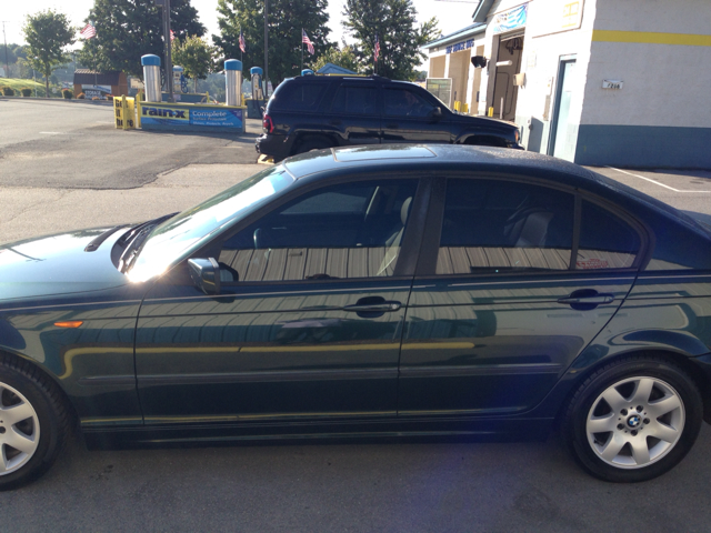 2003 BMW 3-Series STX XL XLT FX2 Lariat