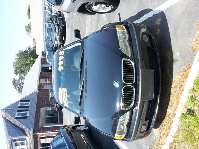 2003 BMW 3-Series 4WD 4dr Heat