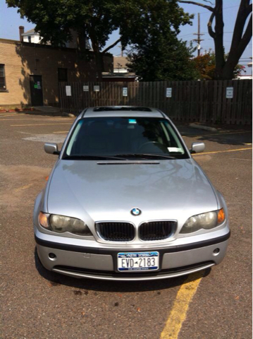 2004 BMW 3-Series STX XL XLT FX2 Lariat