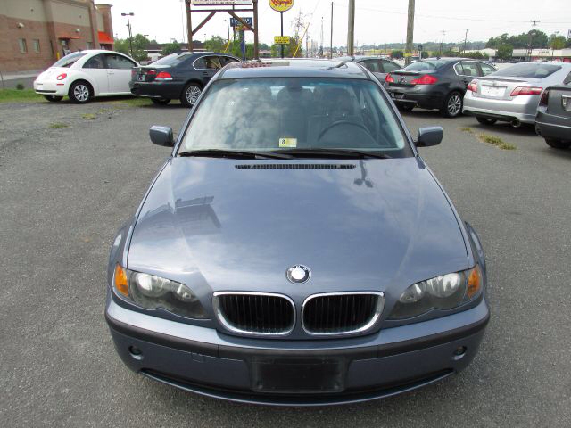 2005 BMW 3-Series STX XL XLT FX2 Lariat