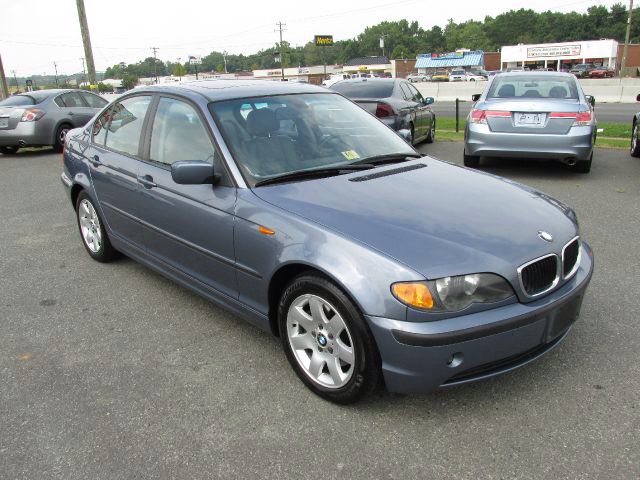 2005 BMW 3-Series STX XL XLT FX2 Lariat