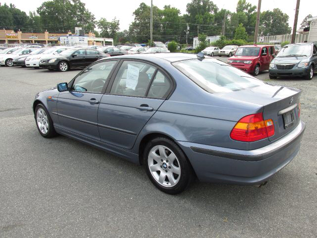 2005 BMW 3-Series STX XL XLT FX2 Lariat