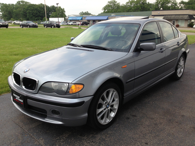 2005 BMW 3-Series 4WD 4dr Heat