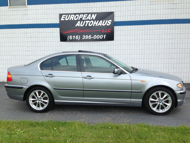 2005 BMW 3-Series 4WD 4dr Heat
