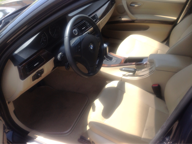 2008 BMW 3-Series SE Automatic 4X4 Beutiful