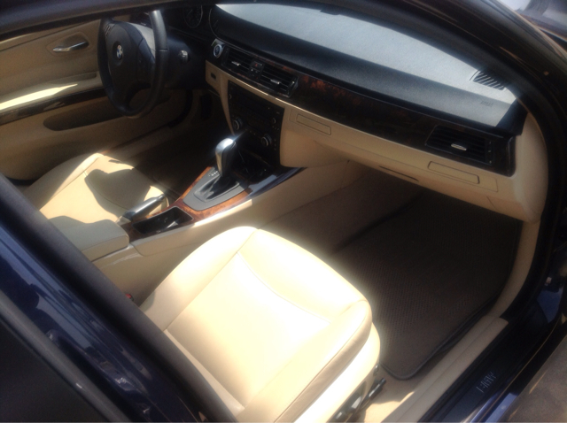 2008 BMW 3-Series SE Automatic 4X4 Beutiful