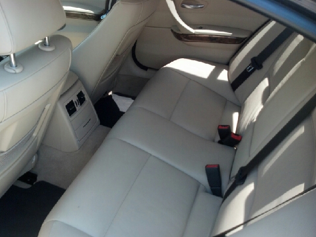 2008 BMW 3-Series SE Automatic 4X4 Beutiful