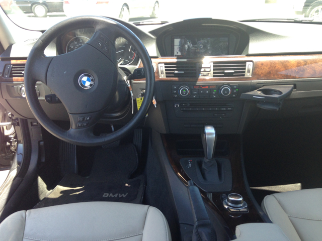 2010 BMW 3-Series Tier