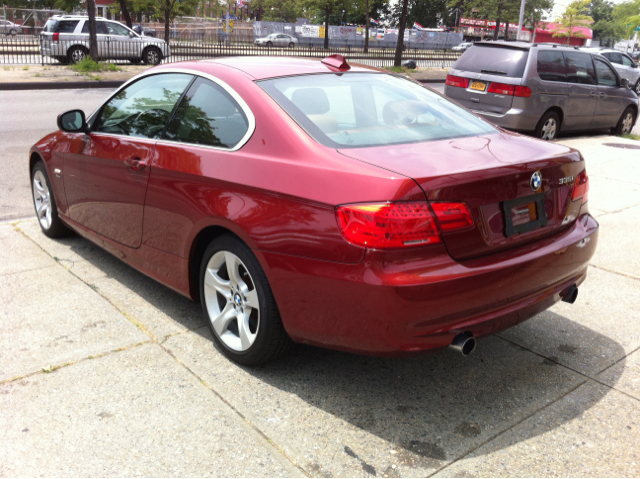 2011 BMW 3-Series Clk320 Sport