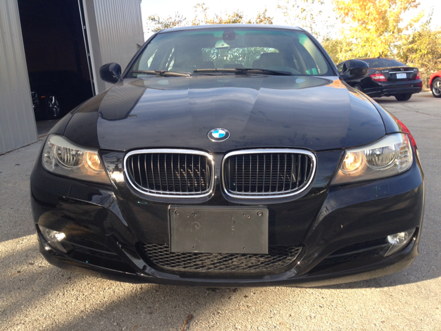 2011 BMW 3-Series EXT WB W/1sb PKG