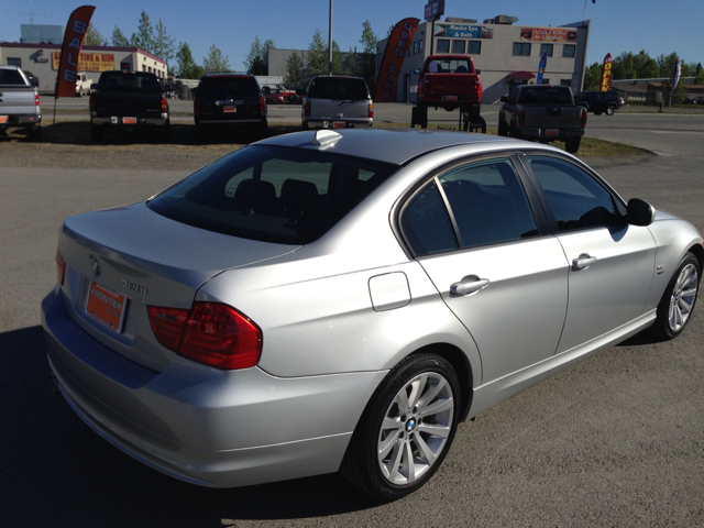 2011 BMW 3-Series EXT WB W/1sb PKG