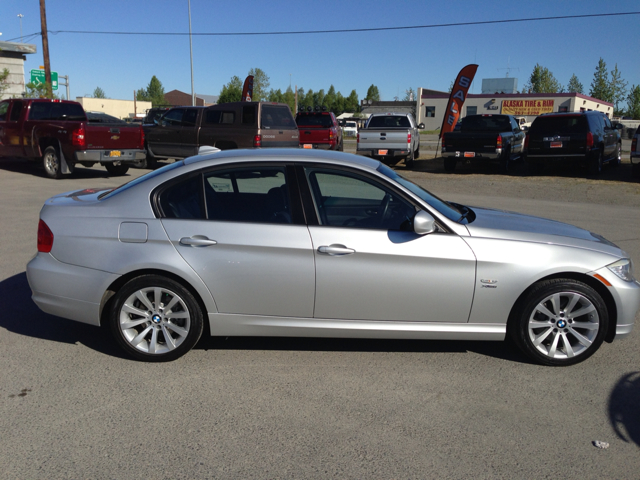 2011 BMW 3-Series EXT WB W/1sb PKG