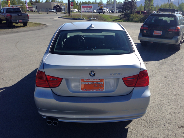 2011 BMW 3-Series EXT WB W/1sb PKG