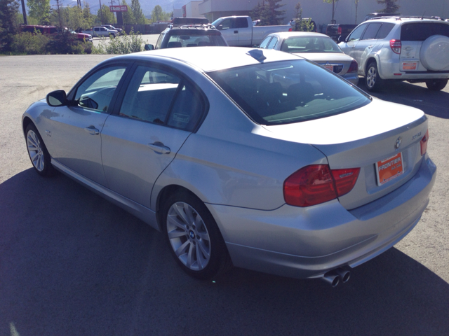 2011 BMW 3-Series EXT WB W/1sb PKG