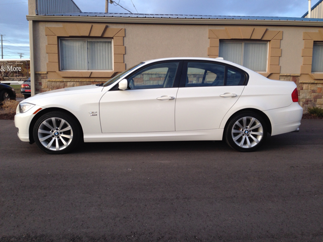 2011 BMW 3-Series EXT WB W/1sb PKG