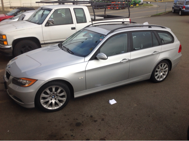 2006 BMW 3-Series Sport Wagon 323i 4dr Sdn Sedan