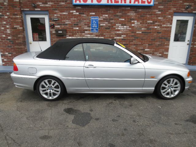 2001 BMW 330 W/6-passenger Seating