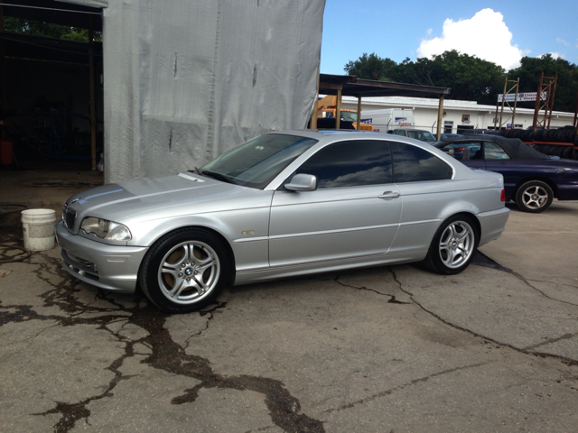 2003 BMW 330 4WD 4dr X