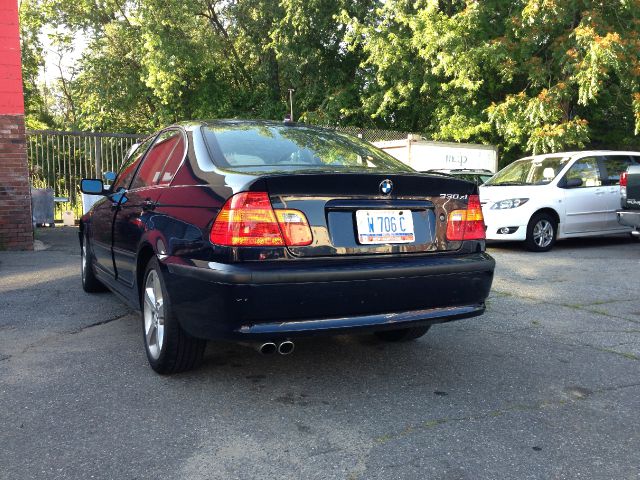2004 BMW 330 Unknown