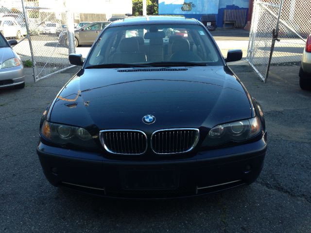 2004 BMW 330 Unknown