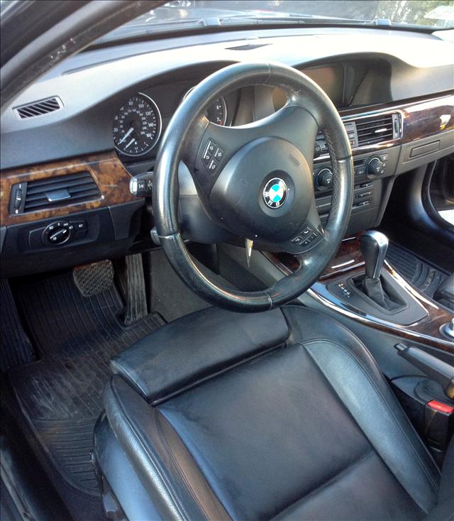 2006 BMW 330 530i