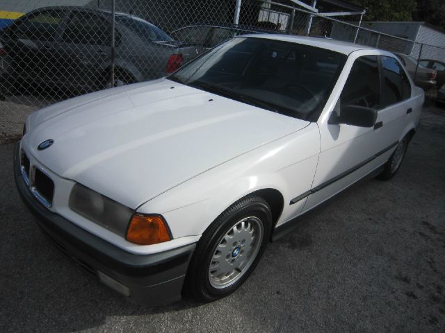 1992 BMW 3 series Chief