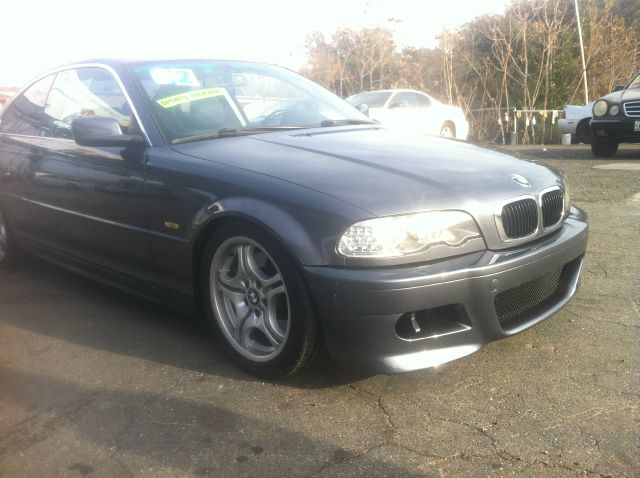 2002 BMW 3 series Lariat 4x4 (gladbrook)