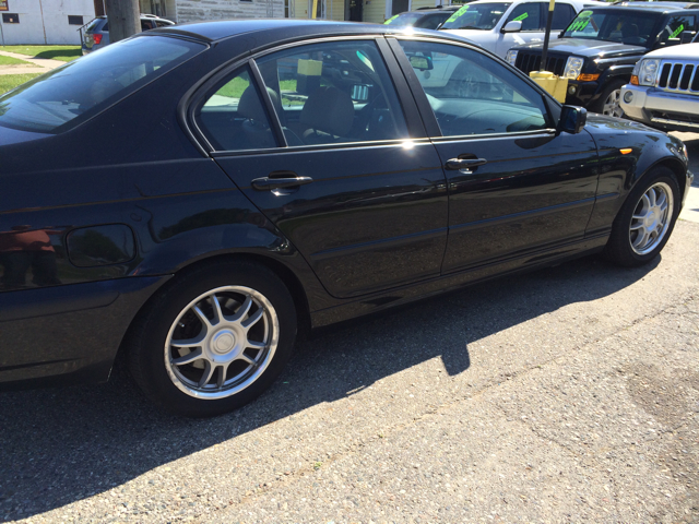 2002 BMW 3 series LS Flex Fuel 4x4 This Is One Of Our Best Bargains