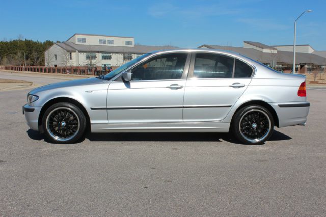 2002 BMW 3 series 4WD 4dr Heat