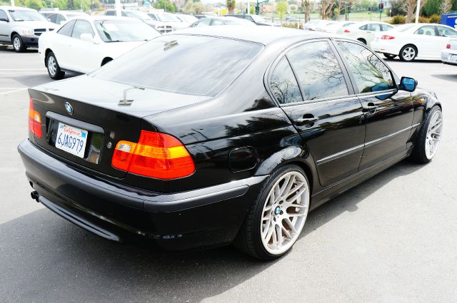 2002 BMW 3 series Slt/laramie 4D Quad Cab Truck