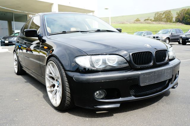 2002 BMW 3 series Slt/laramie 4D Quad Cab Truck