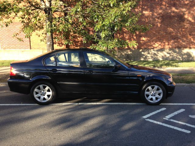 2003 BMW 3 series 2WD 4dr Heat