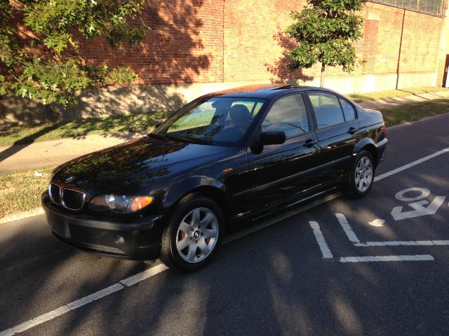 2003 BMW 3 series 2WD 4dr Heat