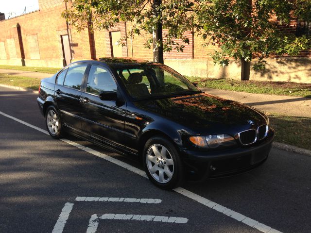 2003 BMW 3 series 2WD 4dr Heat