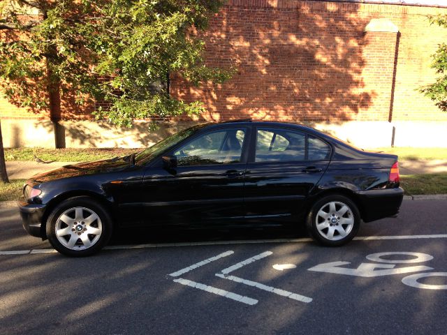 2003 BMW 3 series 2WD 4dr Heat