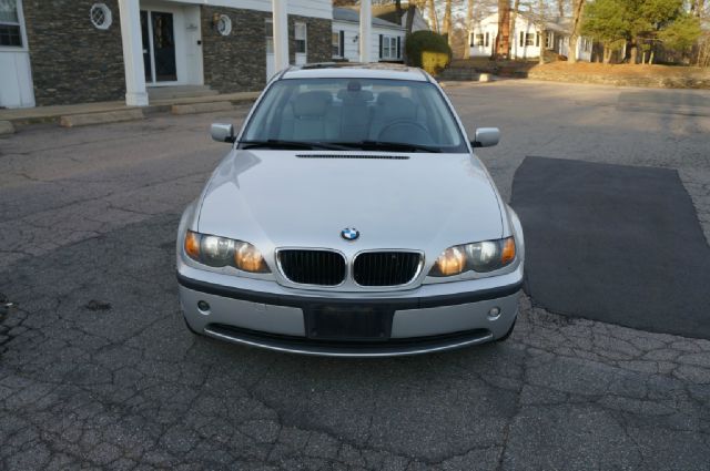 2003 BMW 3 series 2WD 4dr Heat
