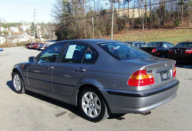 2003 BMW 3 series STX XL XLT FX2 Lariat