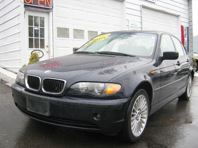 2003 BMW 3 series 2WD 4dr Heat