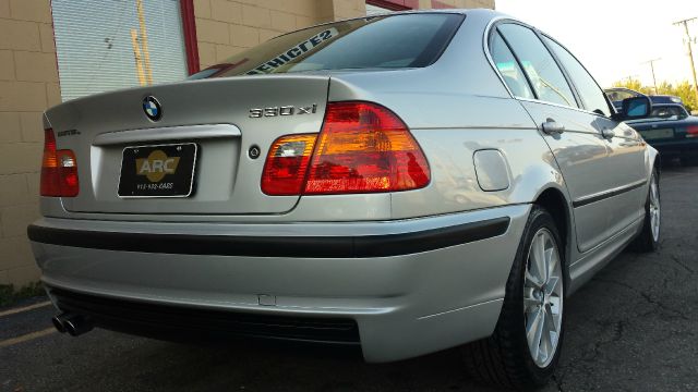 2003 BMW 3 series 4WD 4dr Heat