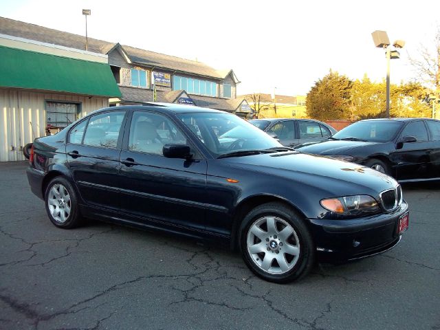 2003 BMW 3 series 2WD 4dr Heat