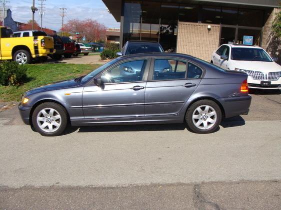 2003 BMW 3 series 2WD 4dr Heat