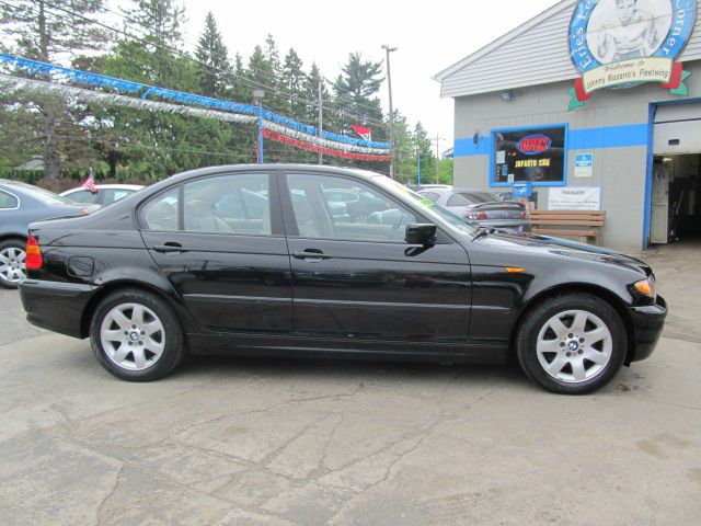2003 BMW 3 series T6 AWD Leather Moonroof Navigation